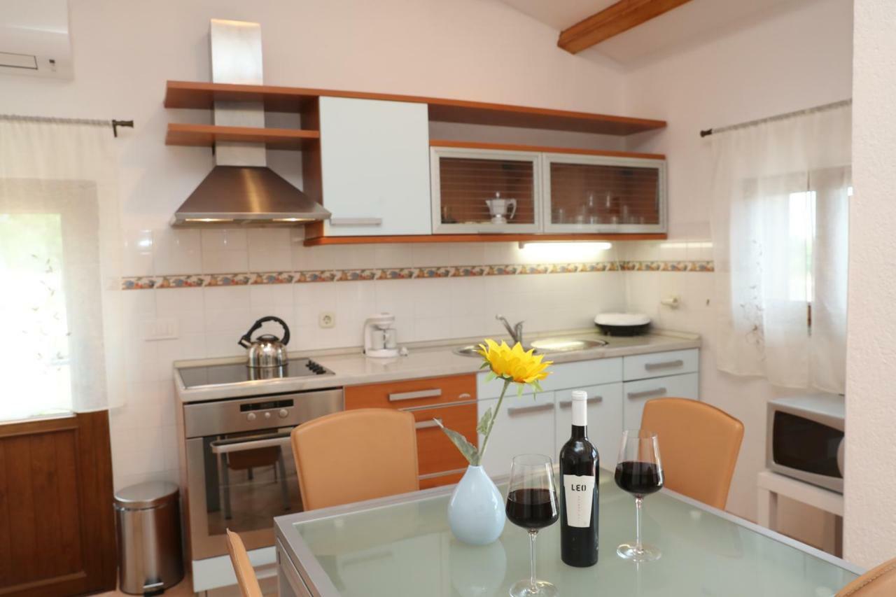 רוביני Villa Leo מראה חיצוני תמונה